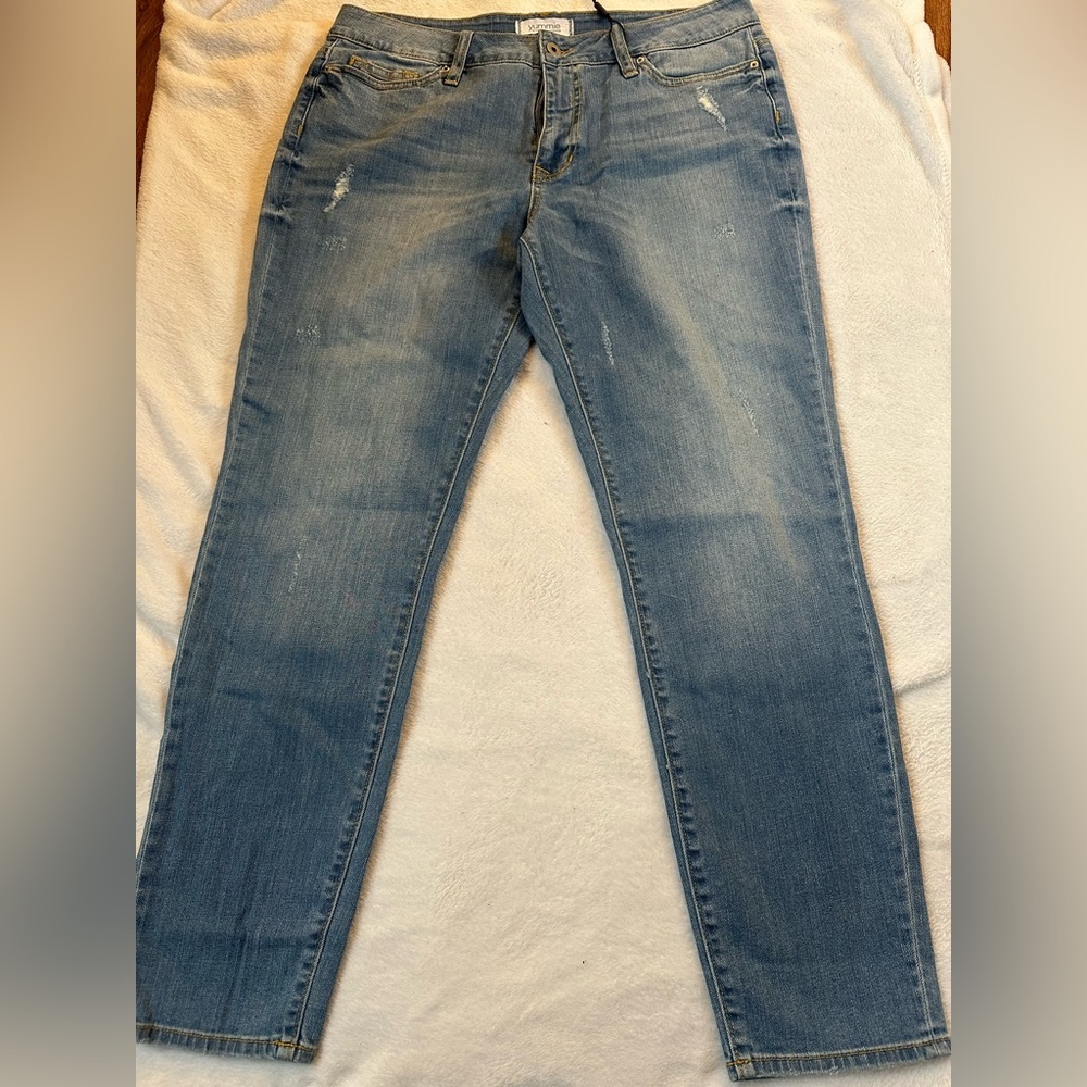 Yummie by Heather Thomson Light Blue Straight Leg Jeans